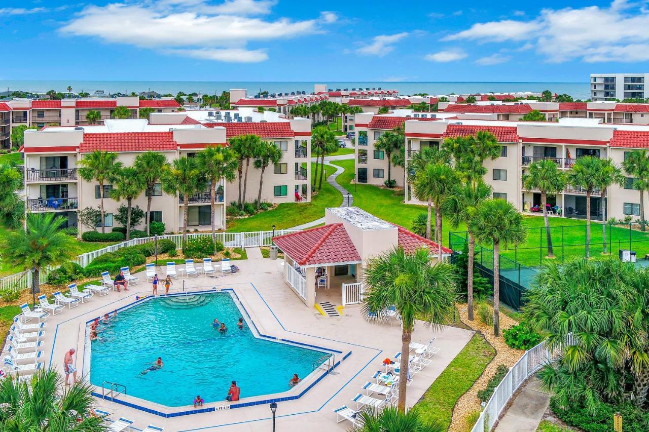 Ocean Village Club Butler Beach Екстериор снимка